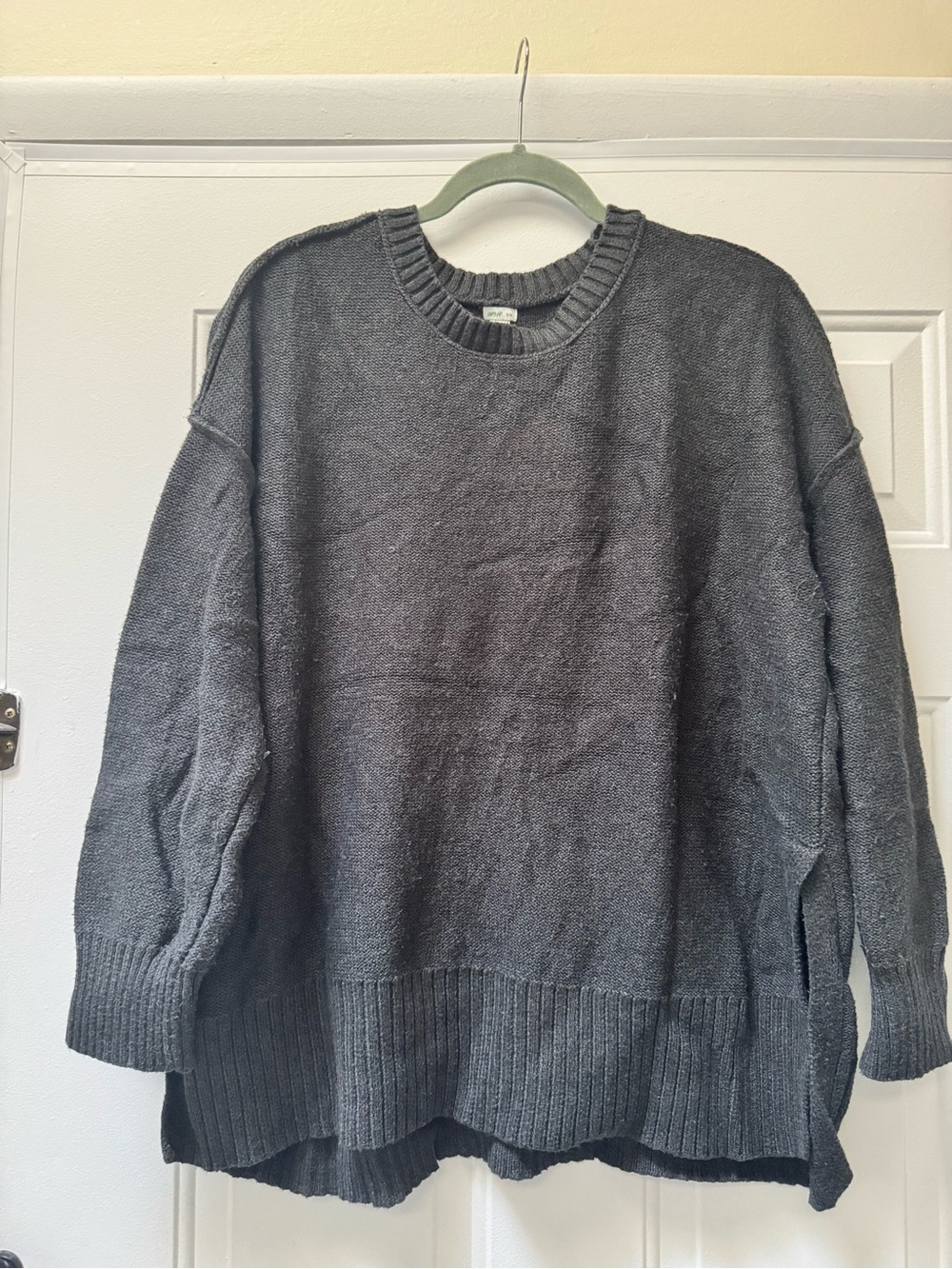 aerie Women’s Charcoal Crewneck Knit Sweater